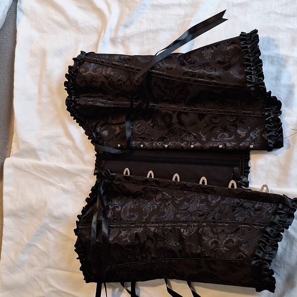 [OS]Brocade corset bustier - Picture 3 of 3